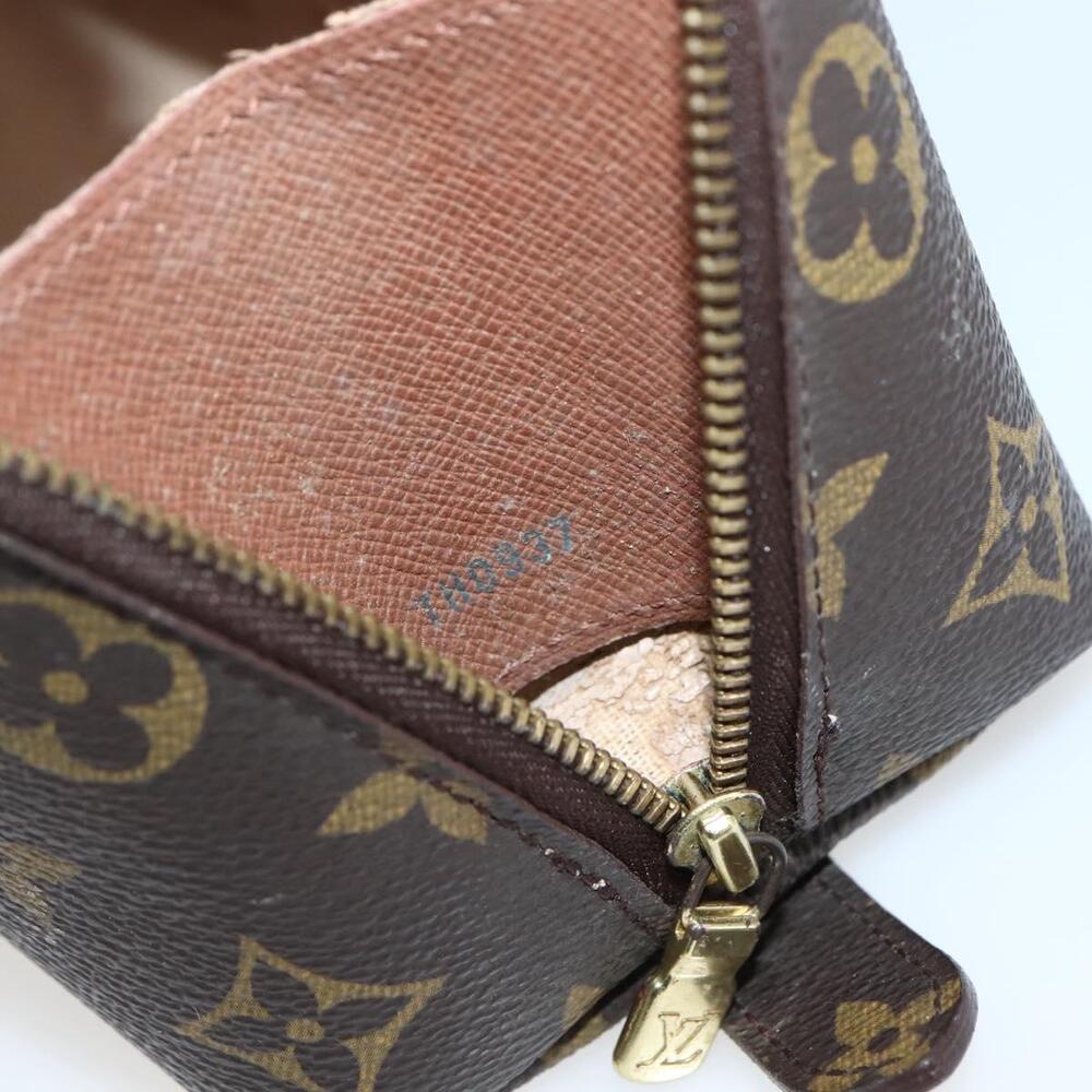 LOUIS VUITTON Monogram Trousse Demi Ronde Cosmetic Pouch M47520 LV Auth 144955 - Picture 12 of 16